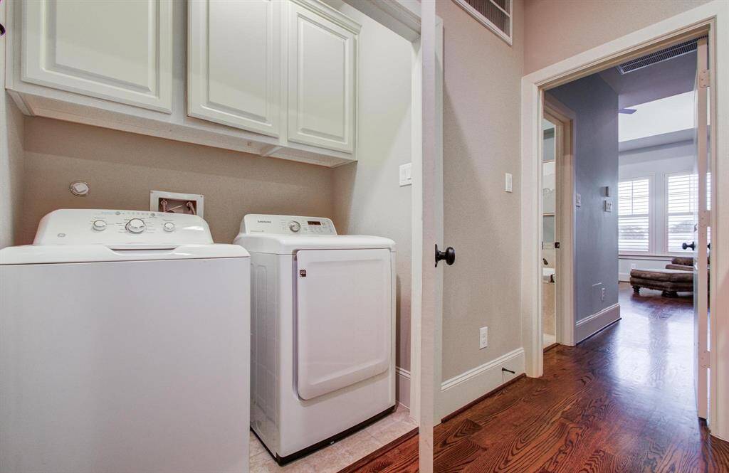 Third floor utility space W&D included