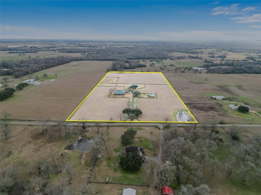 Welcome to 43641 Henson Rd!
