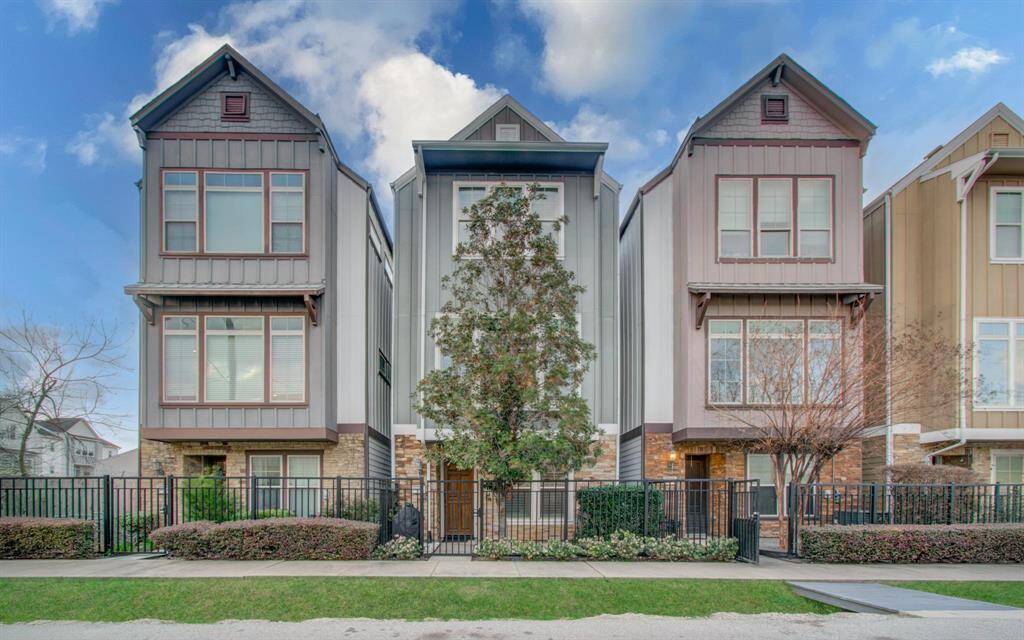 Welcome to 4450 Eli! With a beautiful magnolia providing plenty of shade and privacy!