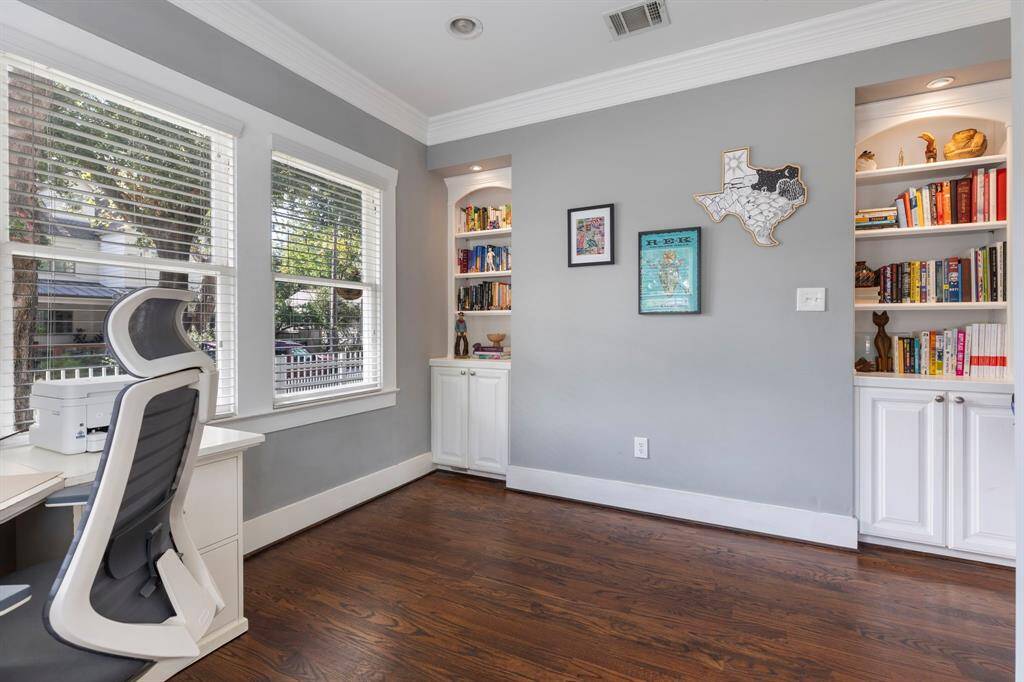 Nice built in's in the downstairs office.