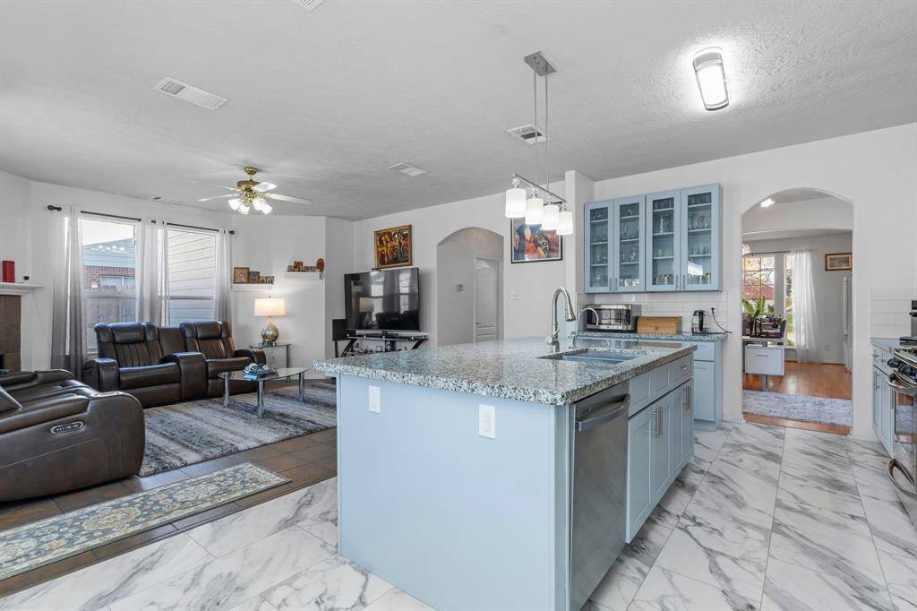 An absolutely wonderful open floor plan!