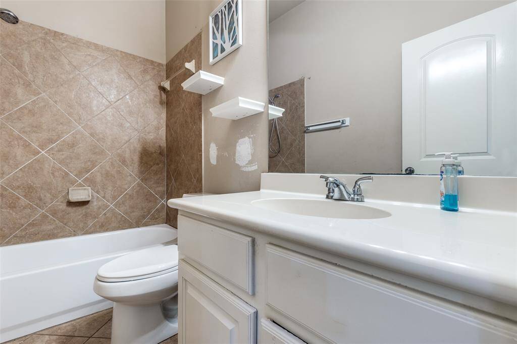 Secondary Bathroom