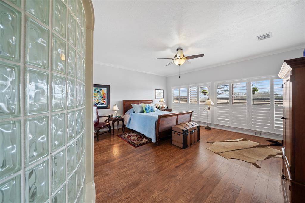 The last look at this beautiful primary suite!