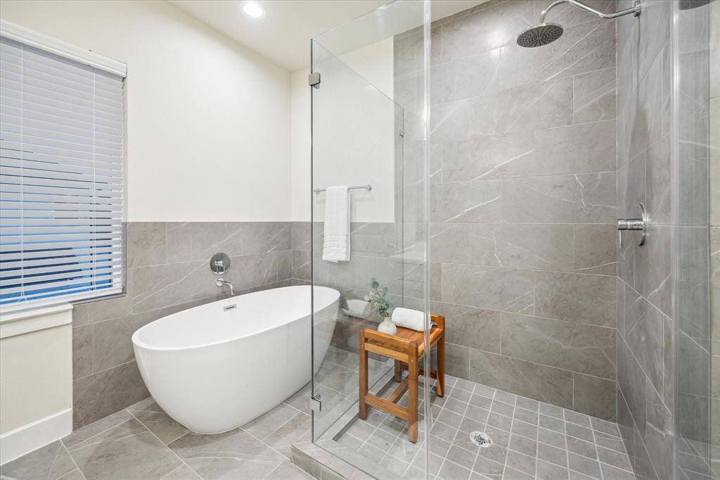 *Not of exact home, photo is of recently completed home in same community with same floor-plan & similar finishes*