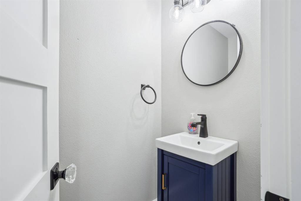 Garage Apartment Bathroom