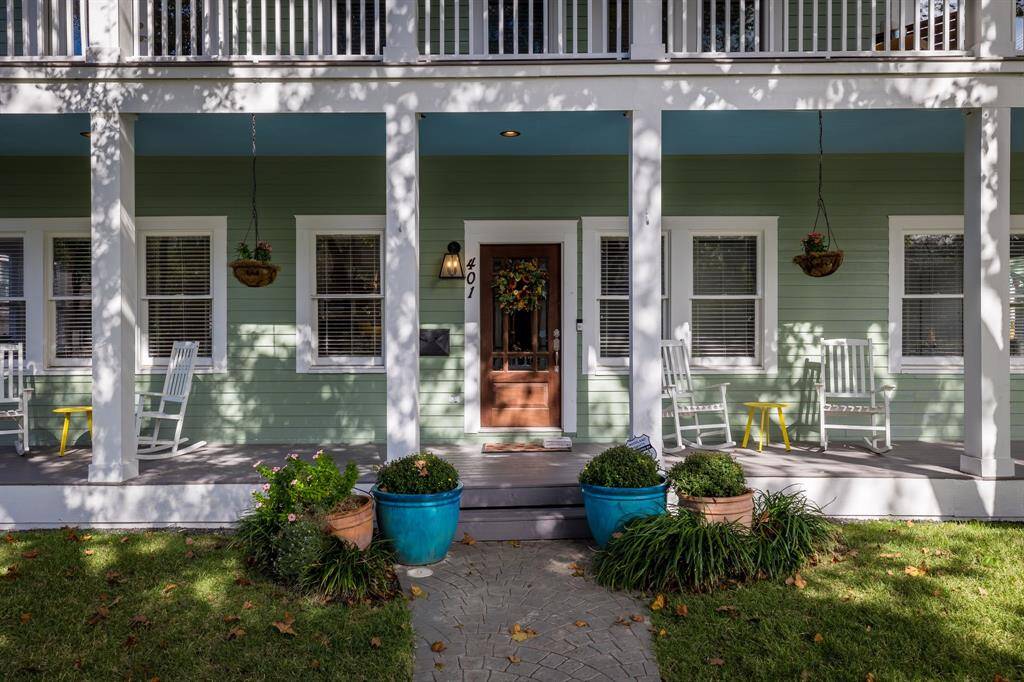 Welcome home to 401 Redan! Relax and enjoy peaceful days and evenings on your front porch.