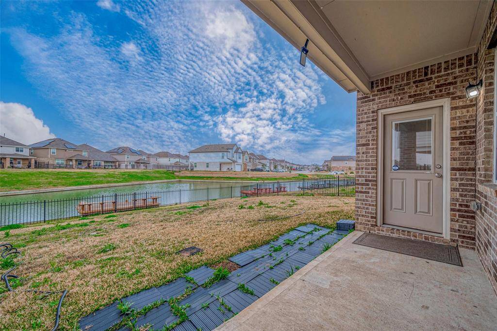 Back porch with water views. Perfect for relaxing!