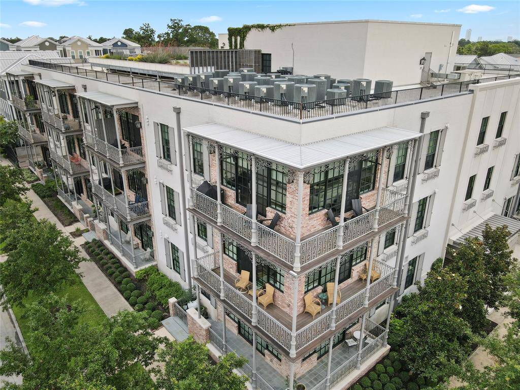 2-bedroom, 2-bathroom loft offers an unparalleled living experience in Houston Heights. Rebuilt and re-certified and made New in 2018