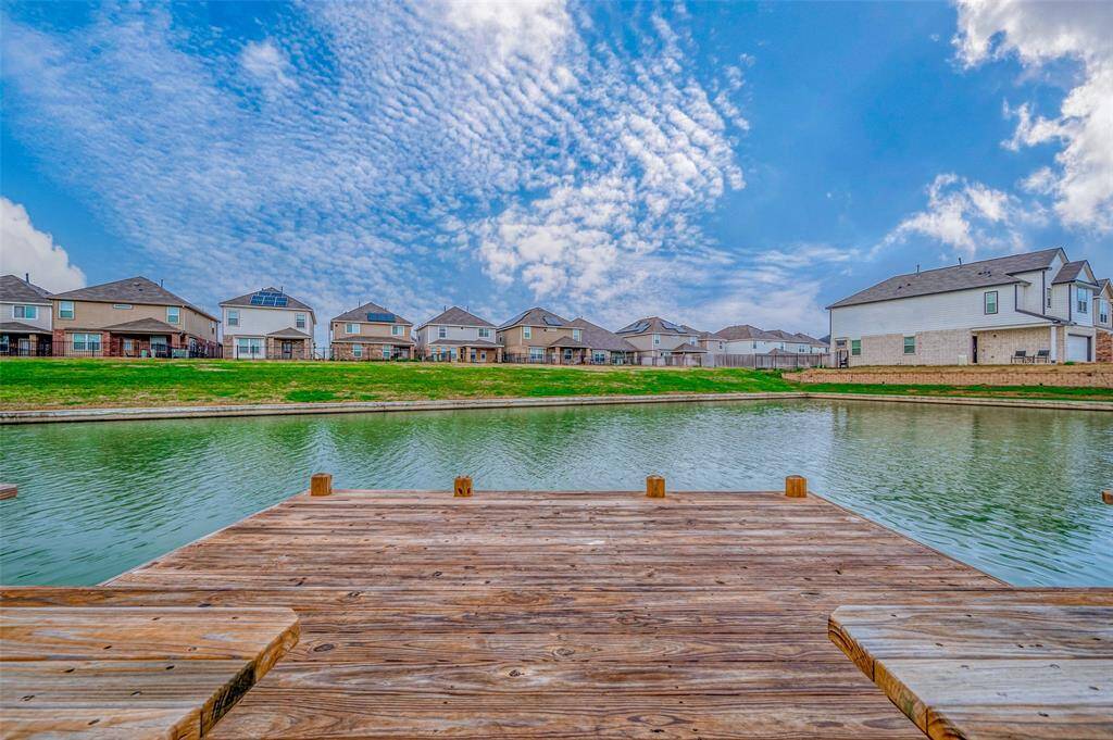 Private dock with easy water access