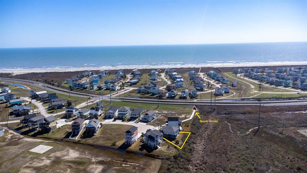 View to gulf and to cart path/bicycle/walk to beach path under 3005.  Easy access and steps away from the property.