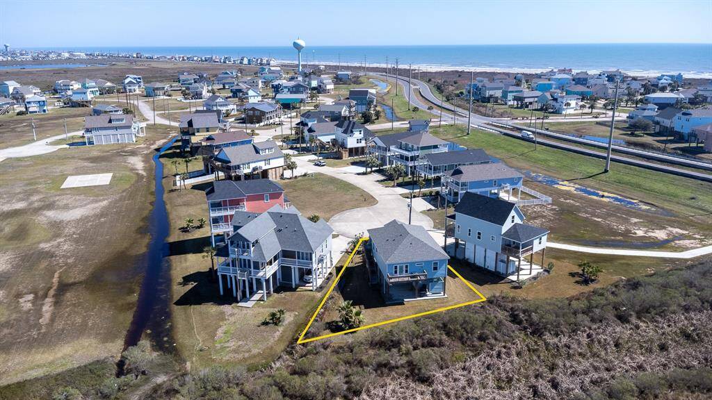 Beautiful view of the Gulf...steps away from cart/walking path to the beach...Nice large culdesac lot.