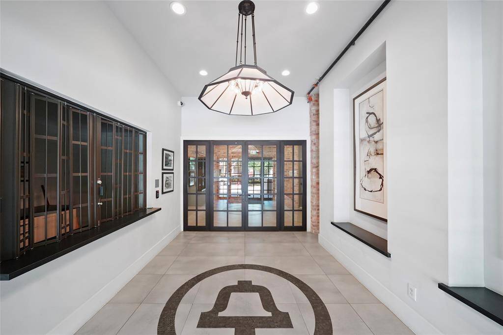 The building features a welcoming entry lobby that provides access to exclusive community elevators.