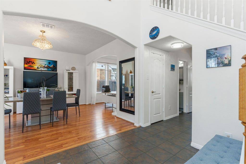 The interior of the home has been freshly painted, giving it a clean, modern look!
