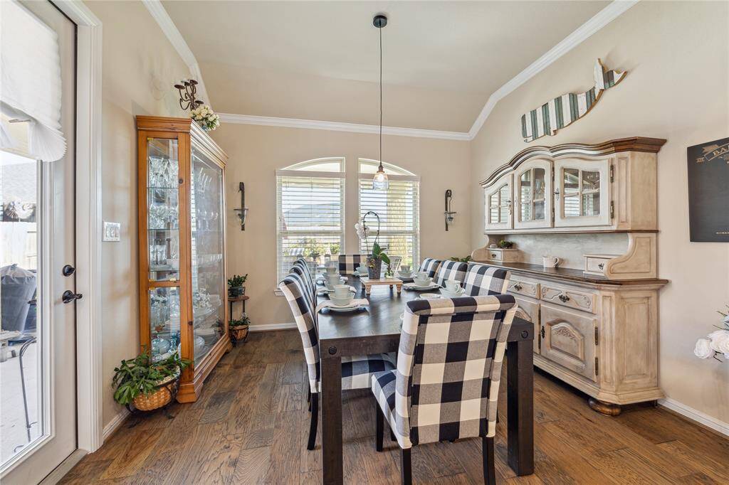 A view of just how spacious the dining room is.