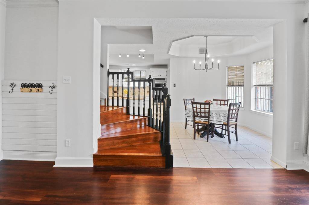Breakfast nook off the kitchen and family room.