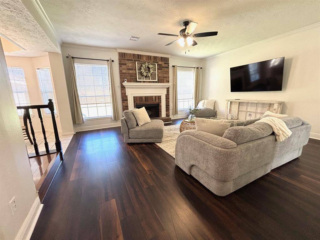 Spacious family room waiting for your guest.