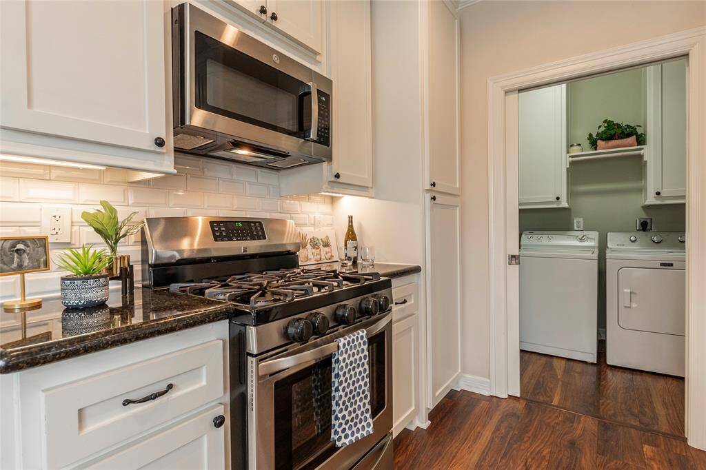 Highend gas stove with a warming drawer