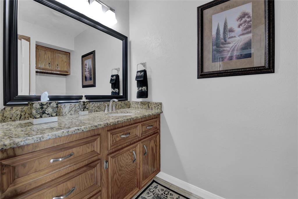 Downstairs half bath