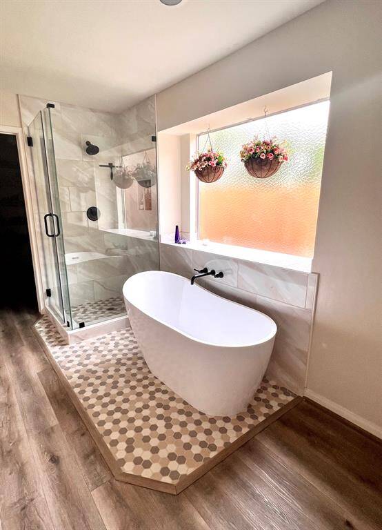 The primary bathroom was renovated last month, sorry, no professional photos available.