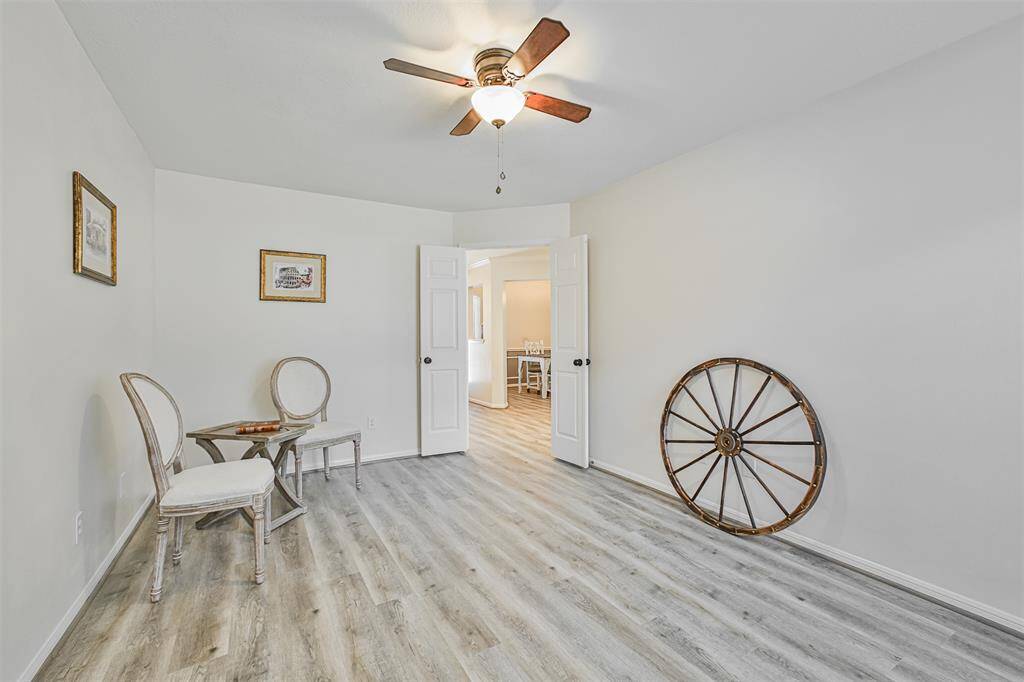 Guest bedroom 3. This room is perfect as a nursery or a study.