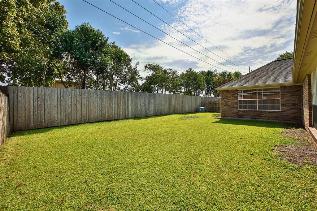 The huge backyard has no back neighbors.