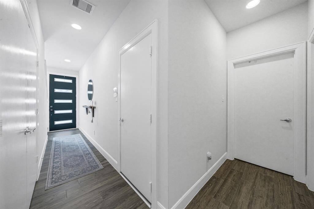 Front entry hallway