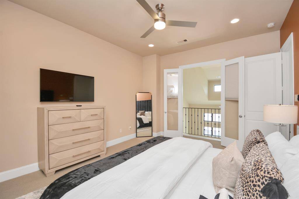 Large master bedroom