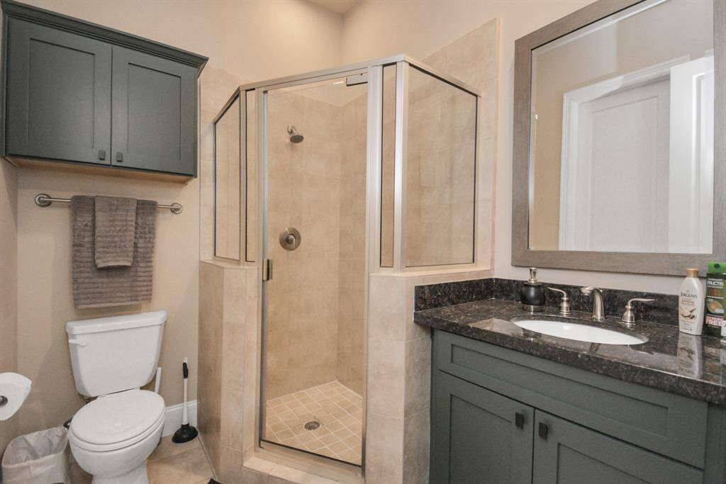 2nd floor bathroom