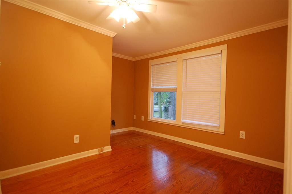 Garage apartment living room.