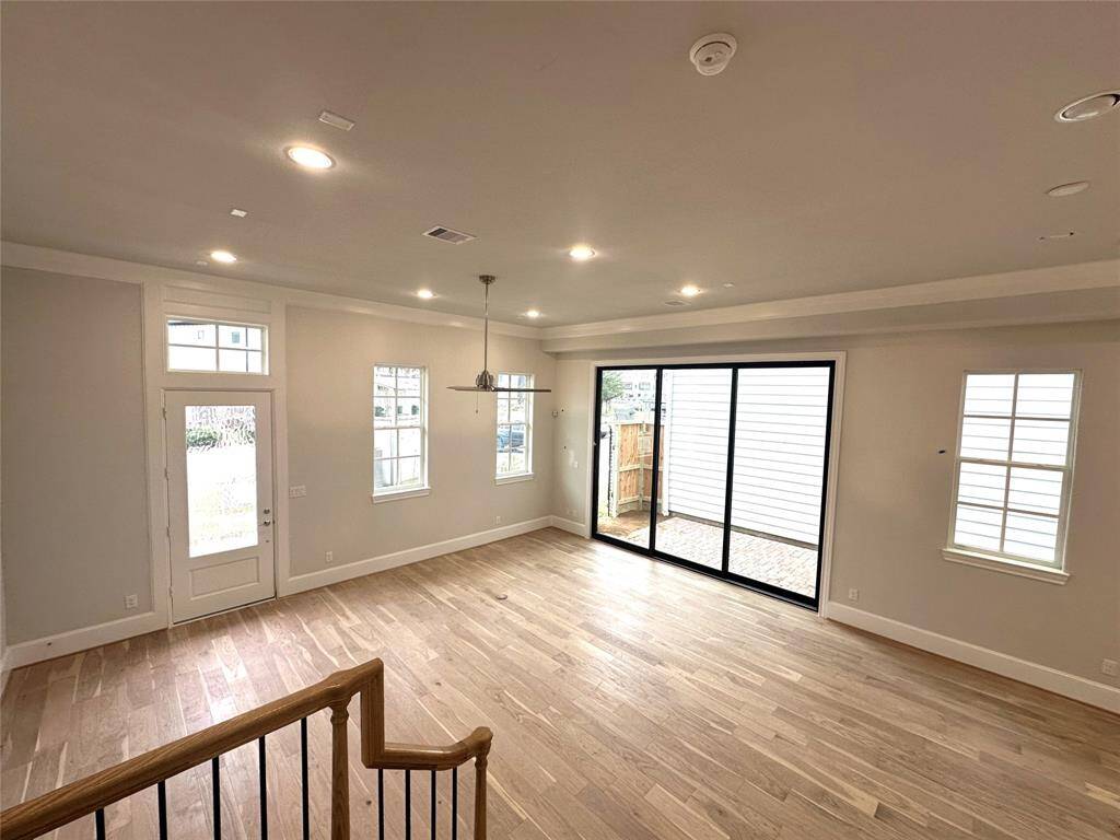22 FT Wide Living Area w/ Side Patio Area Right off From it!