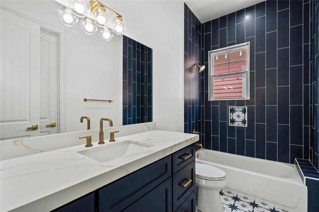 SECONDARY BATH