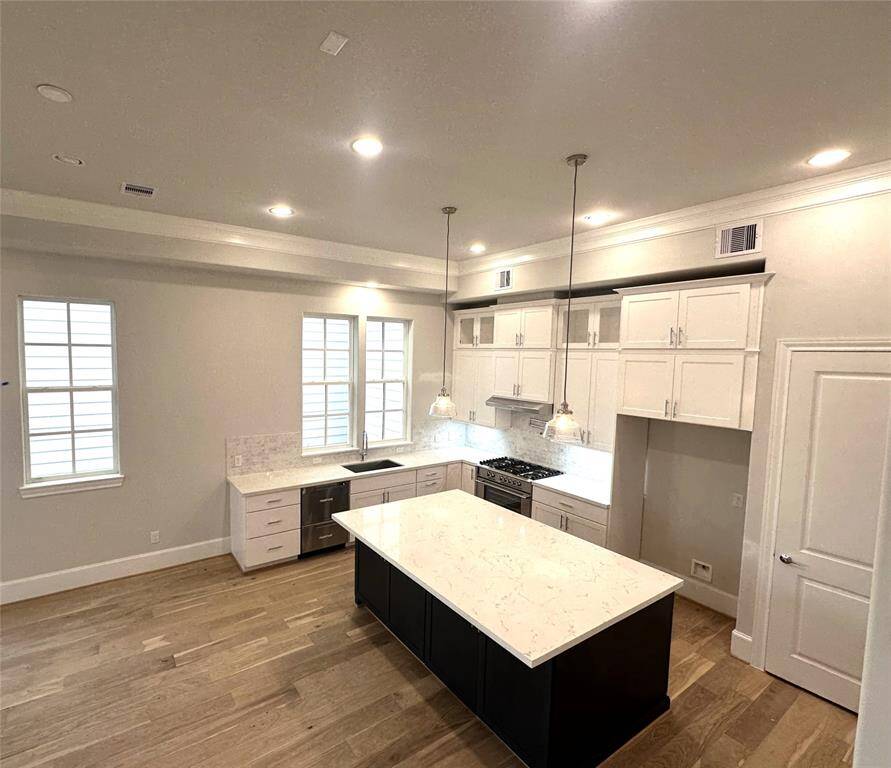 Oversized Island, Stacked Cabinets, Fisher Paykel Appliances