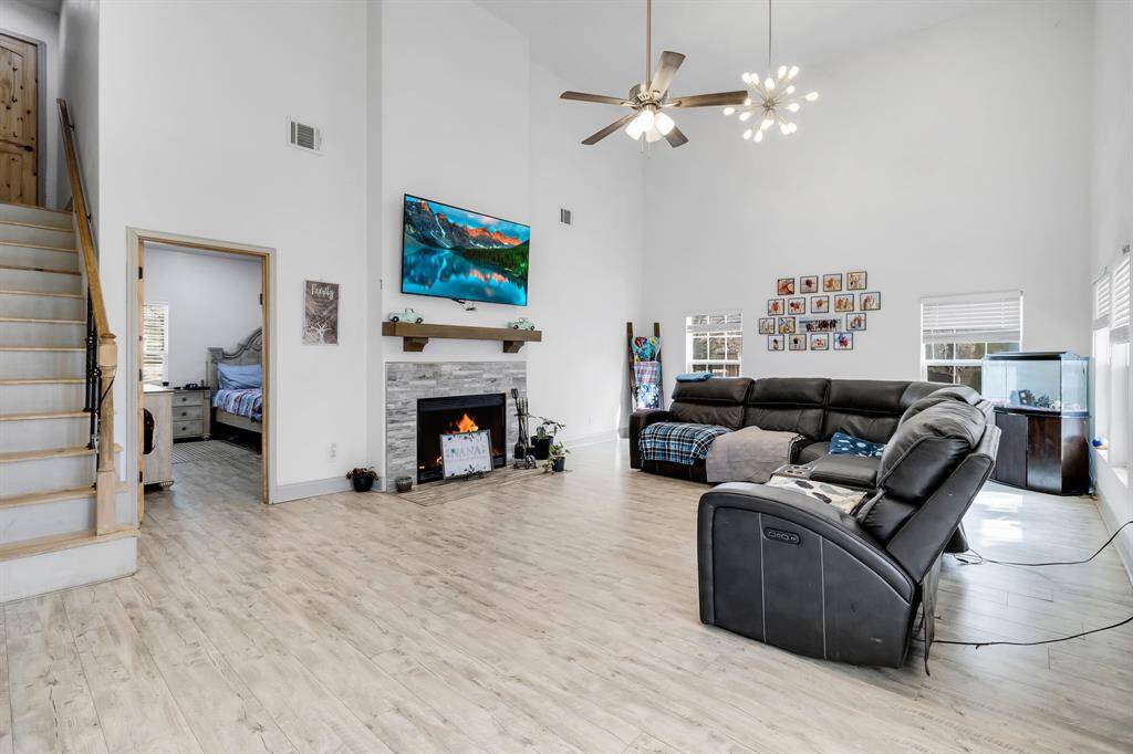 Bright and spacious with a cozy wood-burning fireplace, perfect for relaxing.