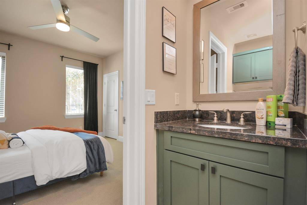 1st floor bathroom