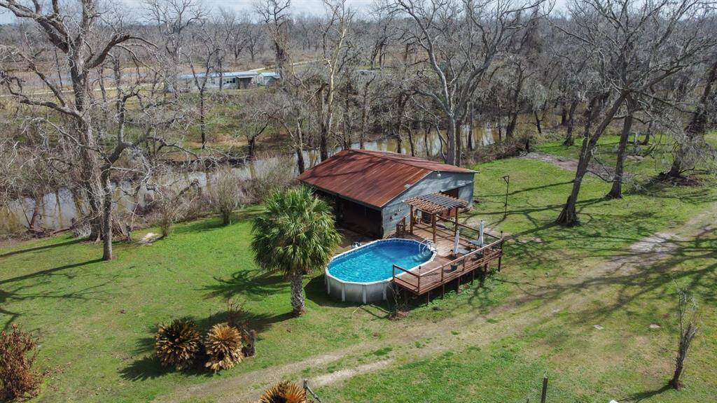 Party Barn & Swimming Pool