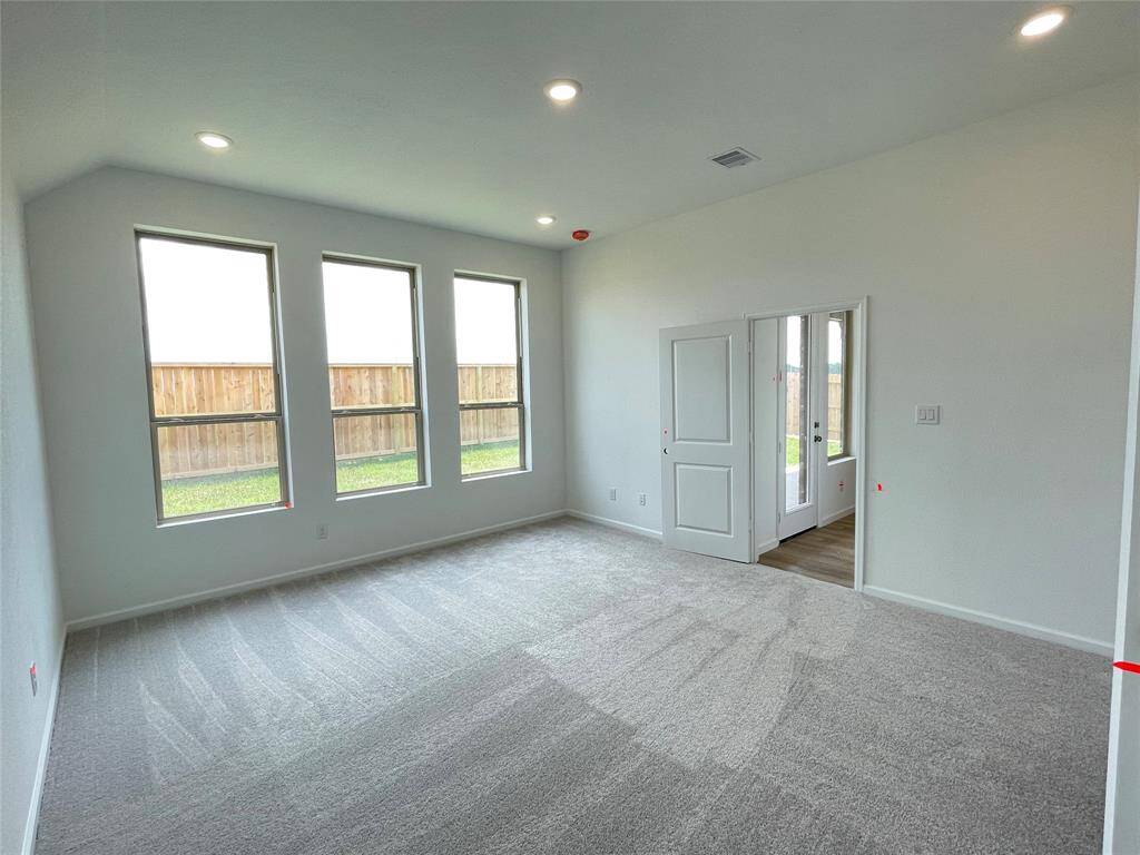 "These photos are a representation of the floor plan"
