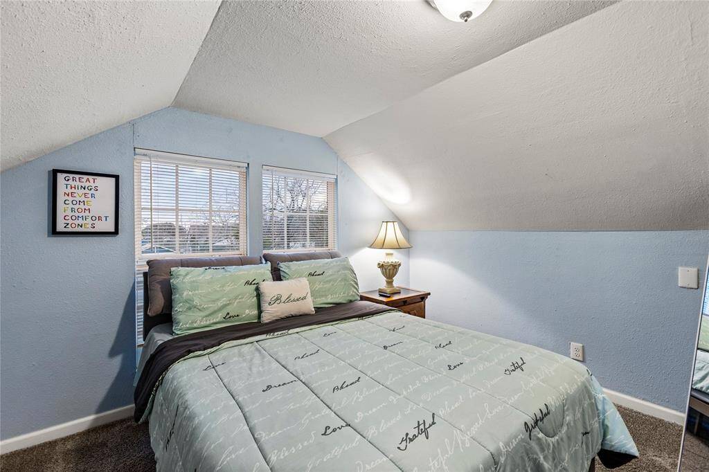 Upstairs bedroom #2