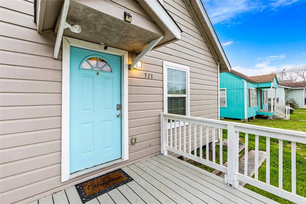 Large front porch