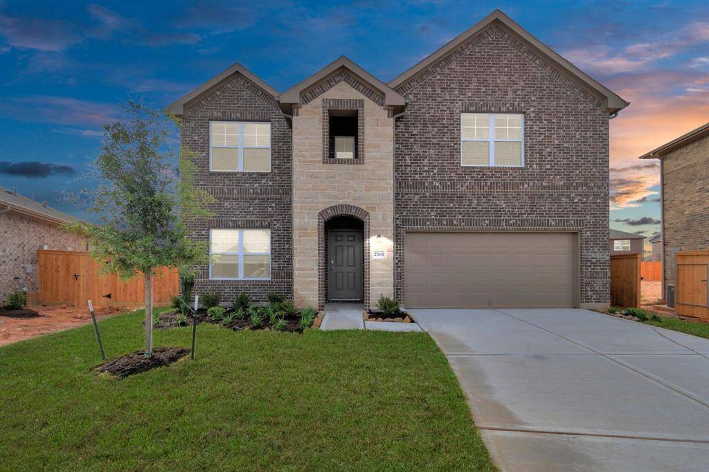 (Chisholm Floor Plan-This photo is Elevation C) *Each home has 3 Elevations*This photo may not be the actual elevation for the selected home*Please verify for each home.
