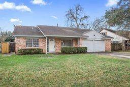 5228 E Bayou Dr., Sickinson, TX