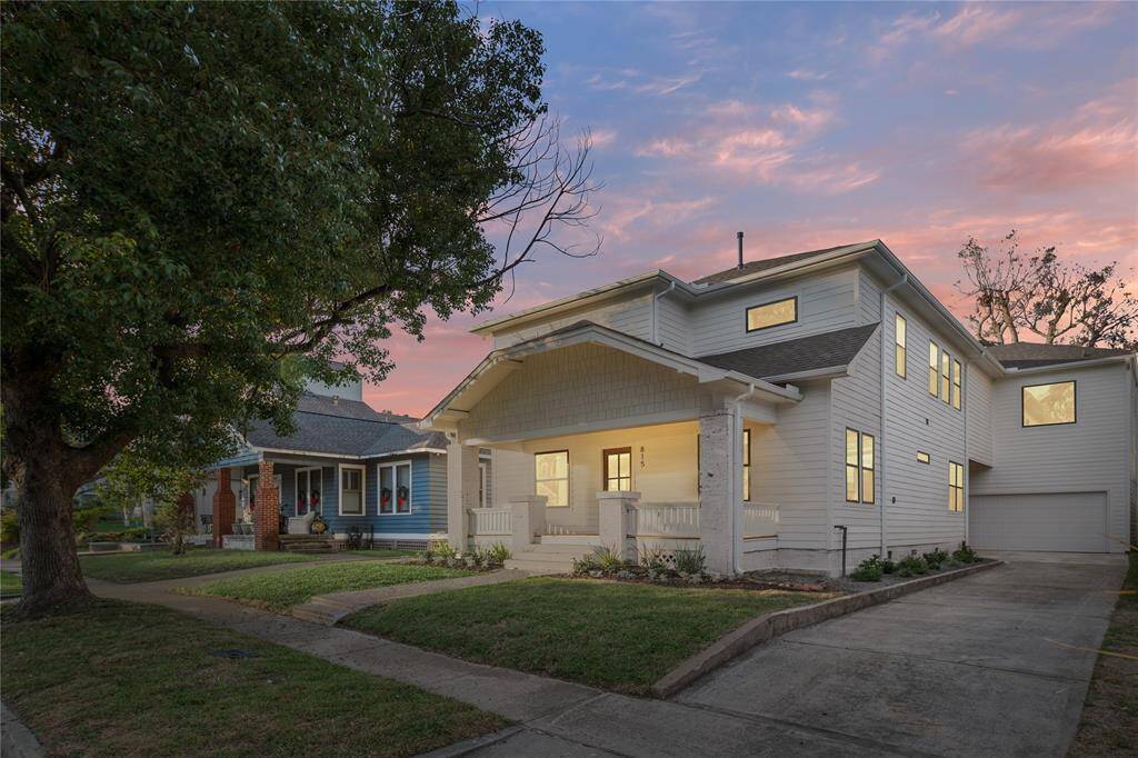 Welcome to 815 Ridge! This craftsman style 1920's bungalow has been reconstructed with all updated materials. A full listing ebook is in "Virtual Tour."