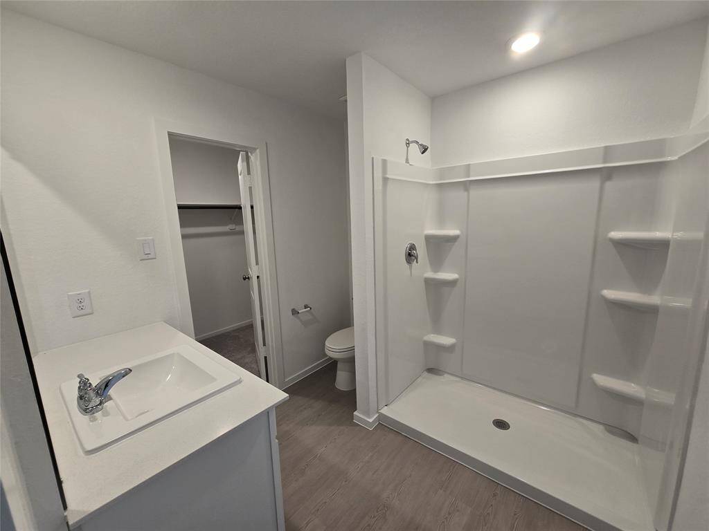 *Not actual home, pictures representative of same floor plan*