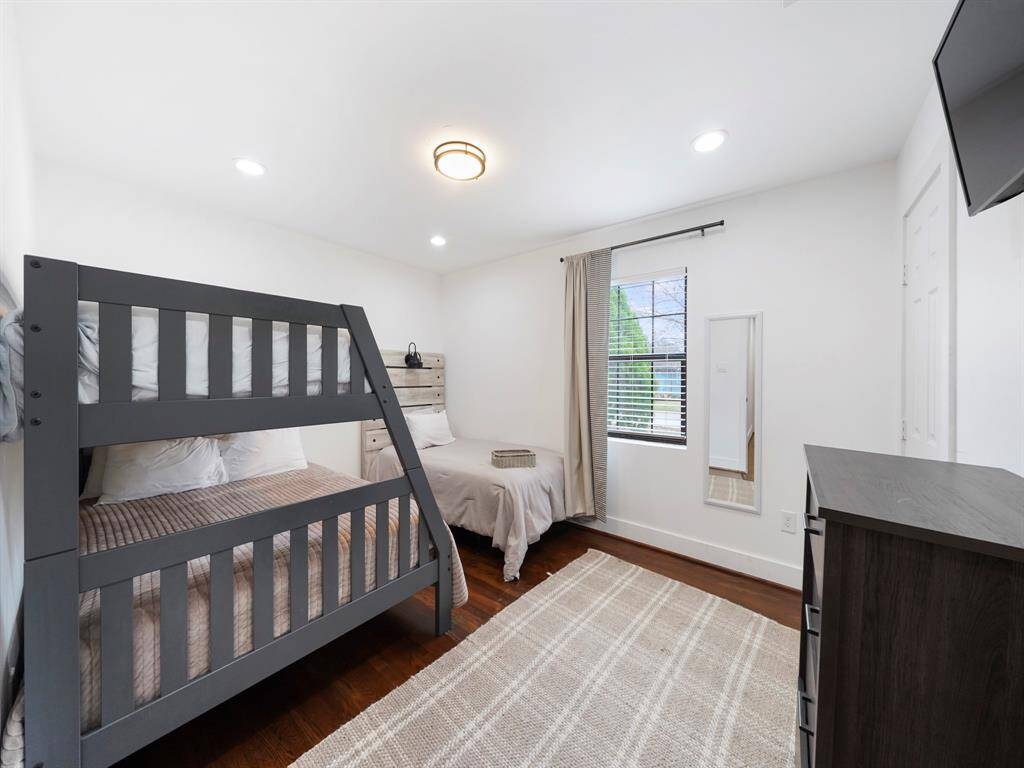 A different view of the third bedroom.