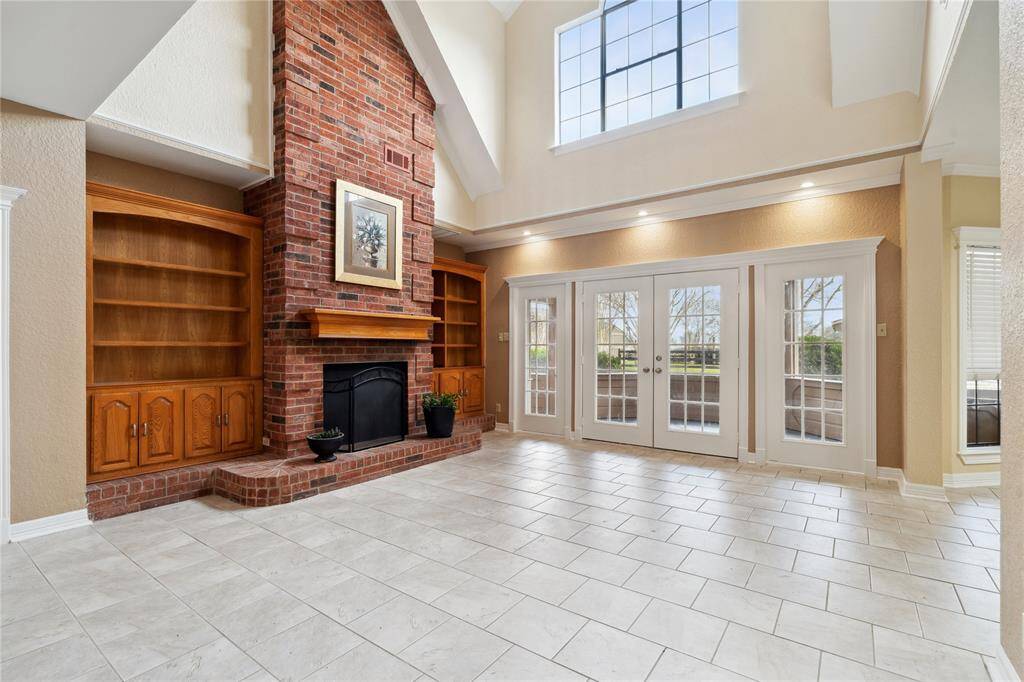 On top of having plenty of natural light, there is recessed lighting throughout.