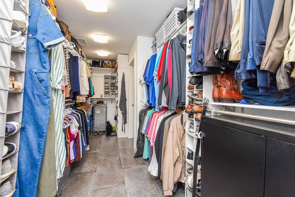Here is the full version of primary closet with stainless steel rods and hangers (17x7 dimensions)