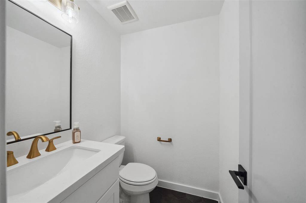 Additional half bathroom upstairs