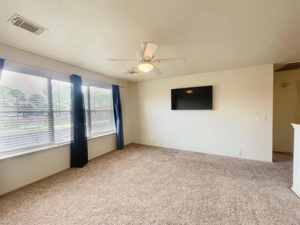 Second story game room, perfect for entertaining or kids