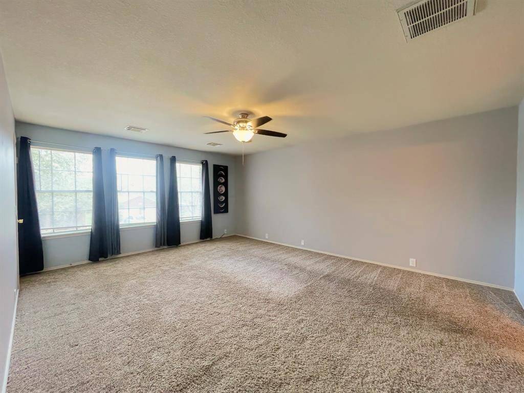 Huge primary bedroom