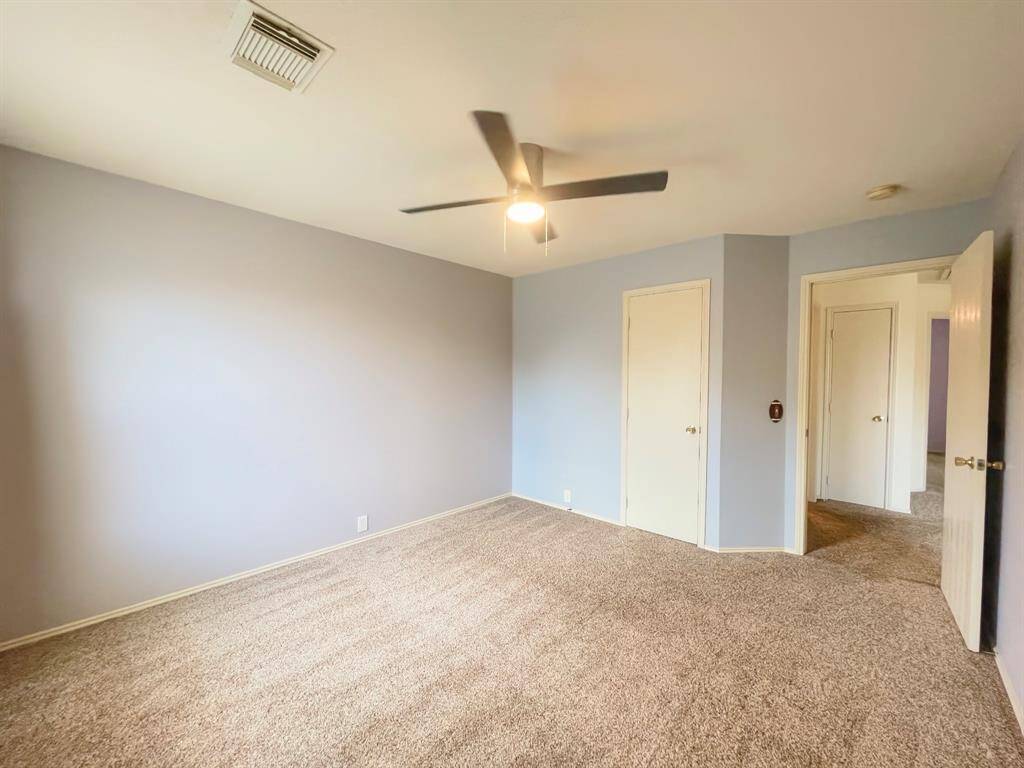 Third bedroom with tons of lighting