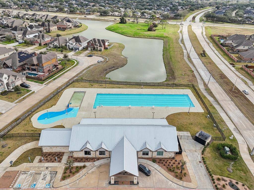 View of the pool and clubhouse
